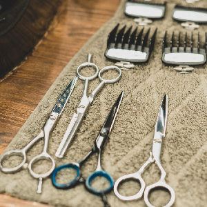 Désinfection des outils de coiffeur